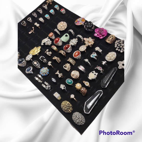 73 pcs Assorted Rings Sizes 5-5.75 & 8-8.75 - Picture 2 of 3